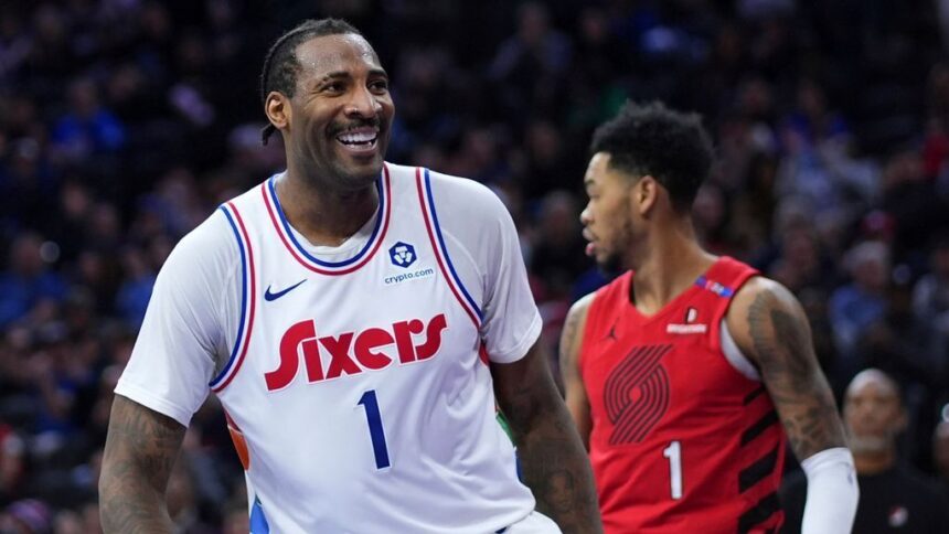 Drummond Ejecuta Opción con 76ers: 5 Millones Asegurados para la Temporada 2025-26