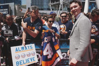 Islanders Eligen a Schaefer: Defensa Talentoso al #1 en el Draft NHL