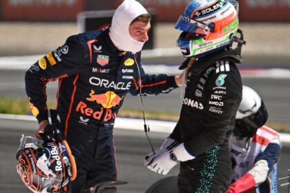 Antonelli Penalizado: Choque con Verstappen en Austria le Cuesta Silverstone