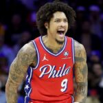 Oubre Jr. se queda en Sixers: Activa opción de $8.4M para próxima temporada