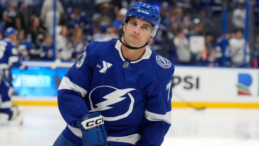 Lightning Corta a Sheary: Veterano Va a Waivers, Kraken También Actúa