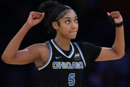 Angel Reese Impone Récord de Rebotes en la WNBA y Guía al Sky a la Victoria