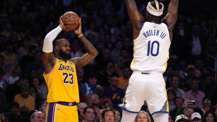 NBA: Resumen de fichajes y opciones de LeBron James para la 2025-26.