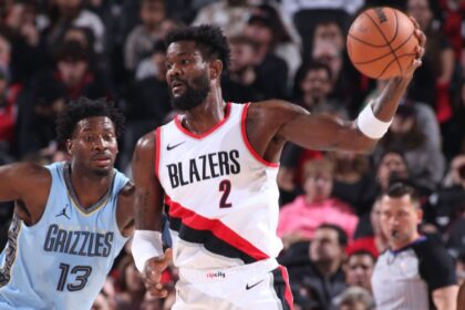 Ayton, rumbo a la agencia libre NBA tras acuerdo con Trail Blazers