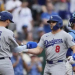 Dodgers aplastan a Reales: Hernández y Smith con jonrones; Wrobleski dominante