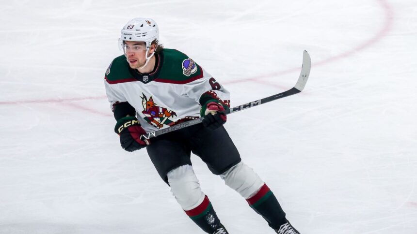 Leafs Fichan a Maccelli: Refuerzo Ofensivo desde Utah, Impacto en la NHL