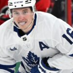 Golden Knights Firman a Marner: Estrella Llega por 8 Años