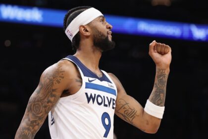 Hawks se refuerzan: Llegan Alexander-Walker y Kennard, tirador de élite