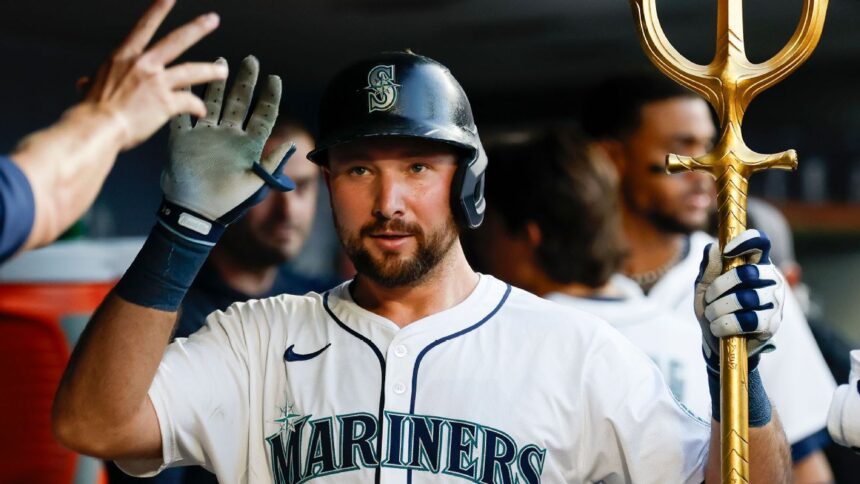 Raleigh Impone Poder: 33 HR y Gritos de MVP en Victoria de Mariners