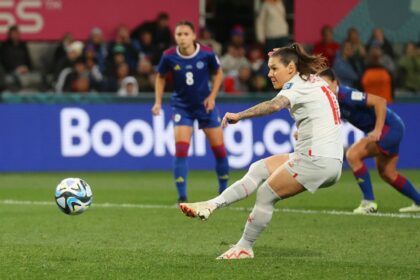 FIFPRO: Foco en factores controlables para reducir lesiones de ligamento cruzado en fútbol femenino