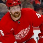 Panthers Fichan al Defensor Veterano Jeff Petry: Refuerzo para la Defensa