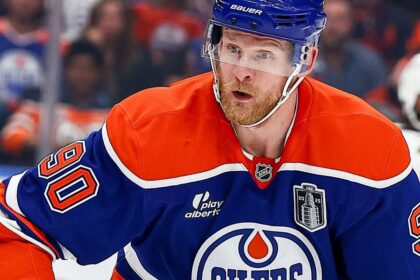 Kings firman a Corey Perry, refuerzo clave para avanzar en la NHL