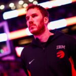 Raptors Aseguran a Poeltl: Extensión Millonaria por 104 Millones de Dólares