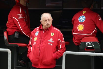 Wolff Defiende a Vasseur en Ferrari: "No Encontrarán a Alguien Mejor"