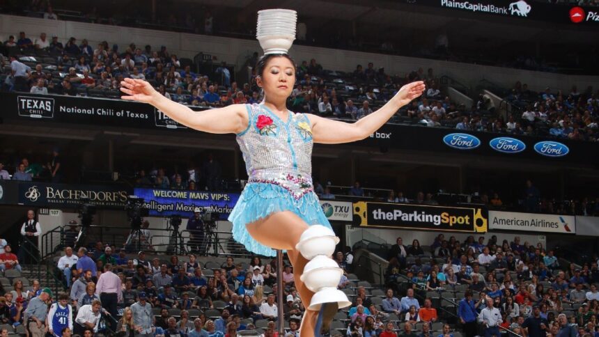 Red Panda Sufre Lesión en Show del Medio Tiempo del Fever vs Lynx
