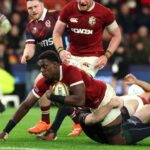 Itoje Impone: Exhibición Monstruosa de Itoje Preocupa a Australia