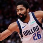 Hornets Fichan a Spencer Dinwiddie: Refuerzo Clave en 1 Año