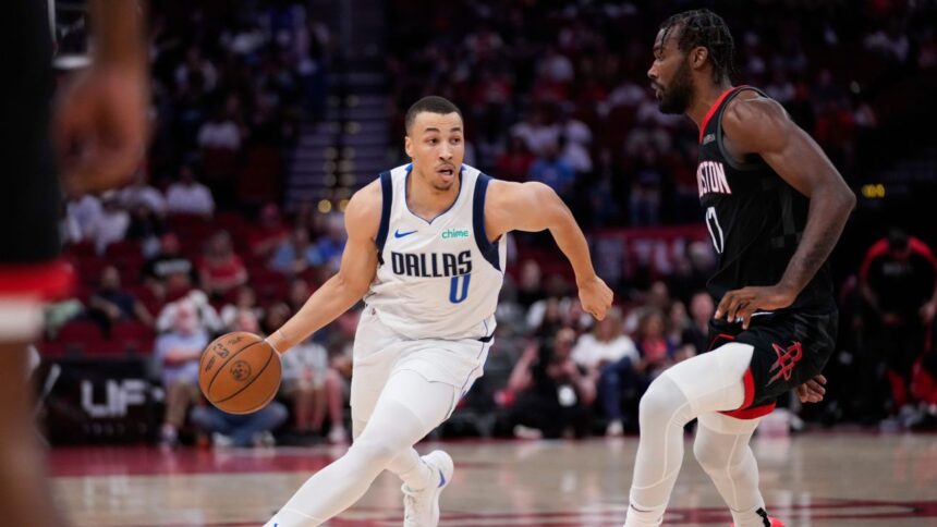 Exum regresa a los Mavs: Acuerda contrato por un año