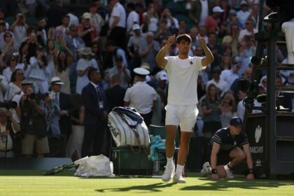 Alcaraz avanza en Wimbledon: Derrota a Tarvet y se mete en tercera ronda