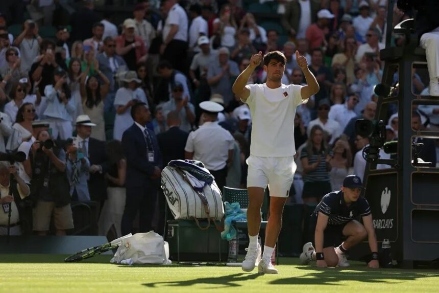 Alcaraz avanza en Wimbledon: Derrota a Tarvet y se mete en tercera ronda