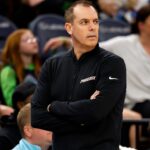Vogel al banquillo: Ex-campeón llega a los Mavericks como asistente principal