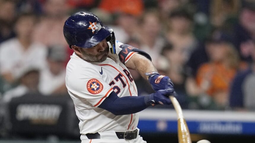 Altuve supera a Bagwell: Es 2do en hits históricos de Astros, rumbo a 3,000