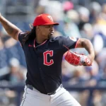 Luis Ortiz, Lanzador de los Guardianes, en Licencia por Investigación de MLB