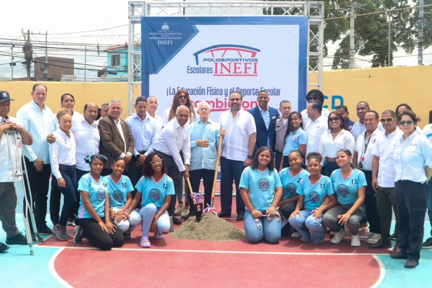 INEFI Arranca Techado Deportivo en Escuela San Vicente de Paúl, Los Mina