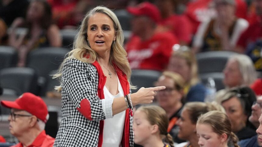 Hammon EXPLOTA: Aces dan pena en derrota ante Fever, "peor juego visto"