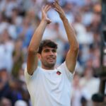 Alcaraz avanza en Wimbledon: Victoria y racha invicta en ascenso