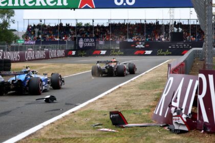 Bearman, penalizado: 10 puestos y puntos por choque bajo bandera roja en Silverstone