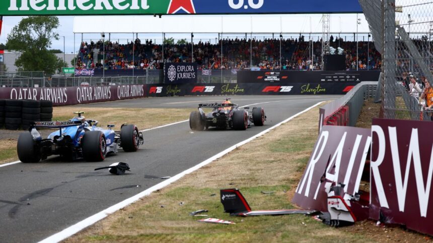 Bearman, penalizado: 10 puestos y puntos por choque bajo bandera roja en Silverstone