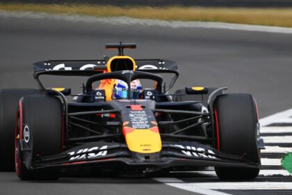 Verstappen Arrasa en Silverstone: Pole Position en GP Británico