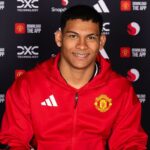 Manchester United Ficha al Defensa Paraguayo Diego León: Promesa al Rojo.