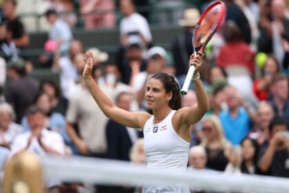 Navarro Elimina a Krejcikova: Sorpresa en Wimbledon, Avanza a Octavos
