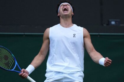 Shelton avanza en Wimbledon: Joven promesa estadounidense en octavos