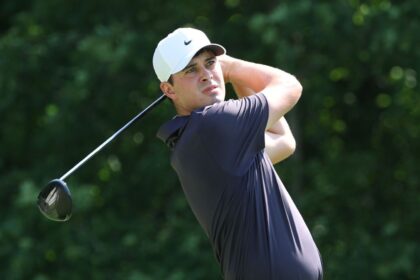 Davis Thompson lidera el John Deere Classic tras emocionante jornada
