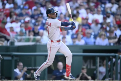 Medias Rojas Alcanzan 10,000 Victorias en MLB con Paliza a Nacionales