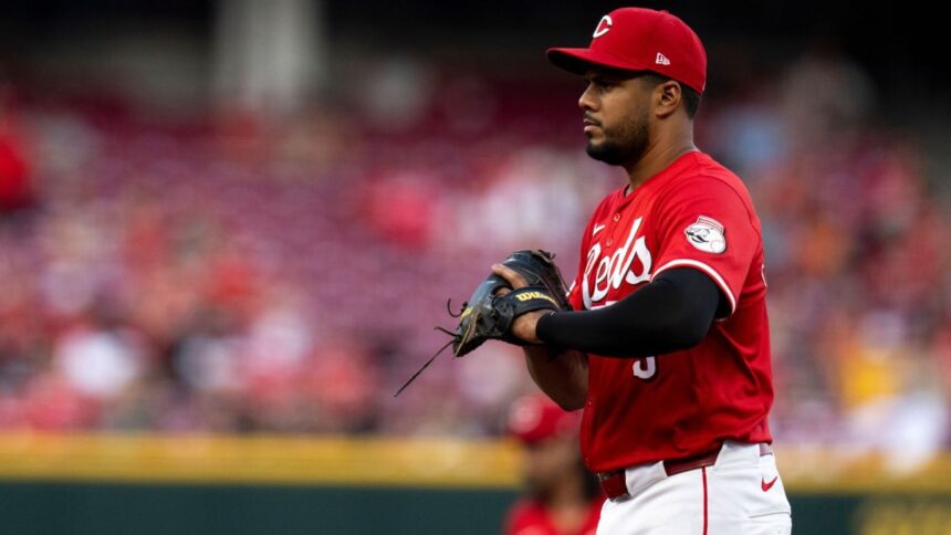 Yankees Refuerzan Infield: Candelario Firma Contrato en Ligas Menores