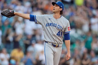 Royals: Daniel Lynch a la lista de lesionados por irritación en el codo