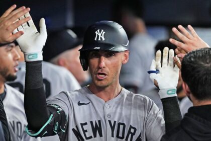Bellinger Salva a Yankees: Doble Play Épico Evita Barrida ante Mets