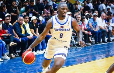 David Jones brilla: 25 puntos lideran victoria de Spurs en Summer League 2025