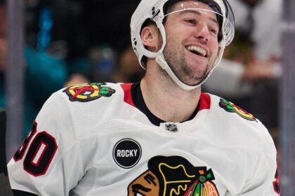Johnson, bicampeón de la Copa Stanley con Lightning, anuncia su retiro