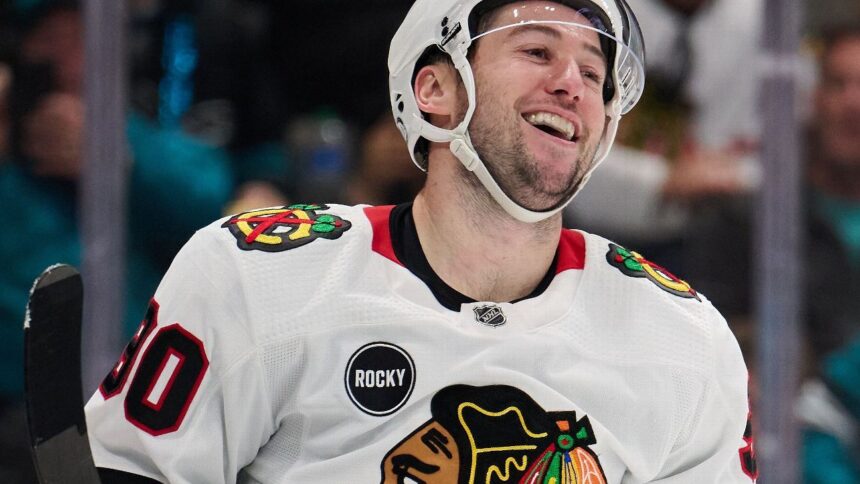 Johnson, bicampeón de la Copa Stanley con Lightning, anuncia su retiro
