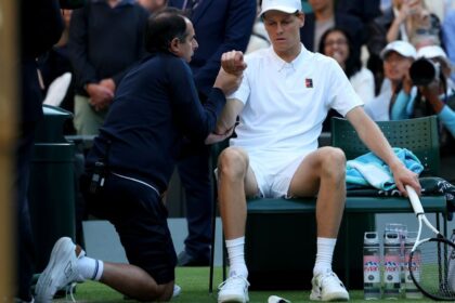 Sinner Cancela Práctica en Wimbledon: Espera Resultados MRI por Lesión en Codo