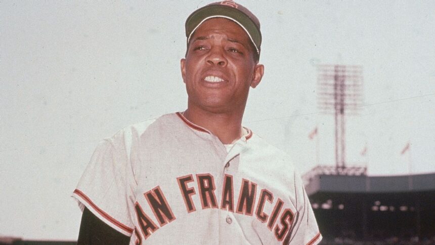 Colección Personal de Willie Mays a Subasta: Joyas y Legado del "Say Hey Kid"