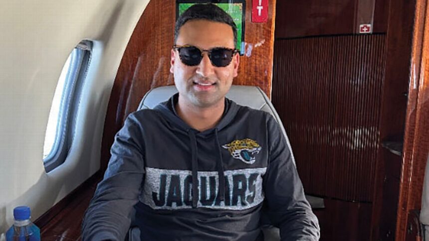 Ex empleado de los Jaguars acusado por robo millonario en Florida