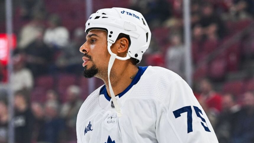 Sharks refuerzan delantera: Ryan Reaves llega vía canje desde Leafs