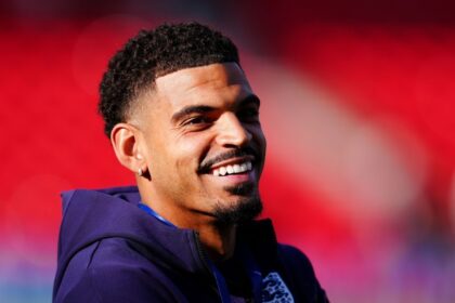 Forest Protesta: Traspaso de Gibbs-White a Tottenham en Suspenso