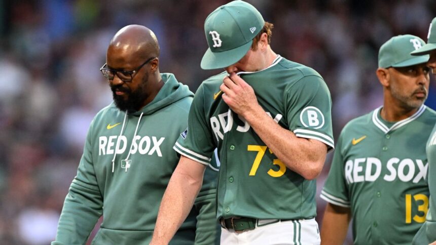 Dobbins Abandona Juego: Dolor en Rodilla Preocupa a los Red Sox